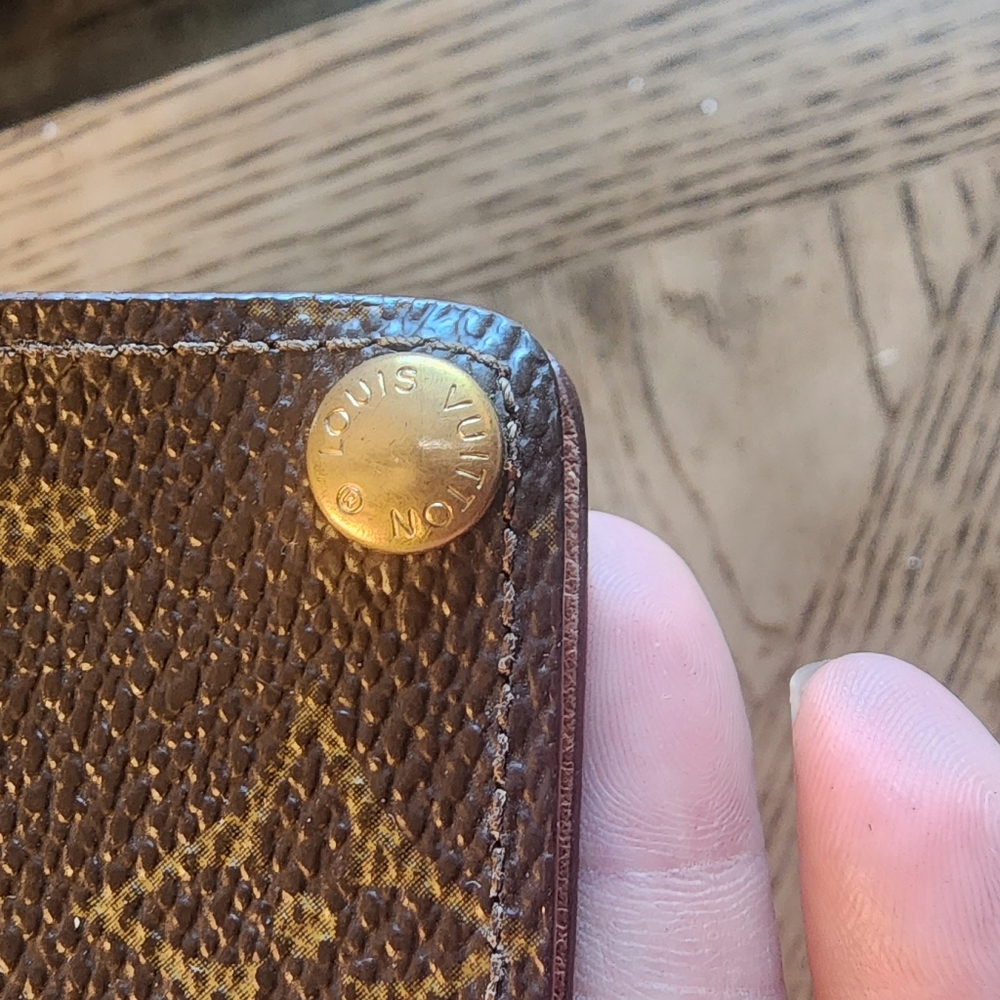Louis Vuitton Brown and Gold Key & Card Holder - Picture 5 of 5